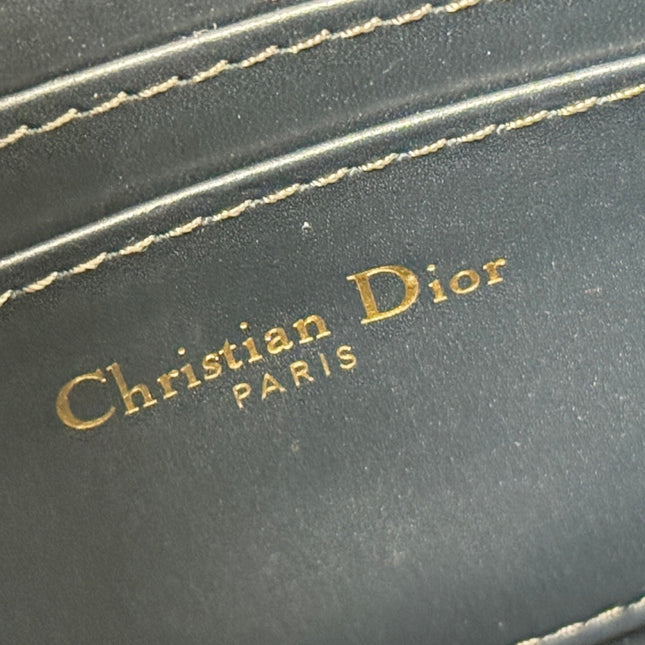 DIOR 25S 30 MONTAIGNE AVENUE POUCH WITH FLAP 30 IN BLUE DIOR OBLIQUE JACQUARD