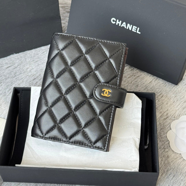 CHANEL 25S MULTI PURPOSE PASSPORT WALLET 15 IN BLACK LAMBSKIN GOLD HARDWARE