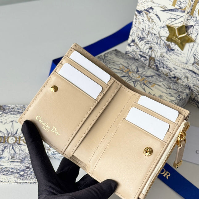 DIOR 25S 30 MONTAIGNE DAHLIA WALLET 11 IN LIGHT BLUE DIOR OBLIQUE JACQUARD