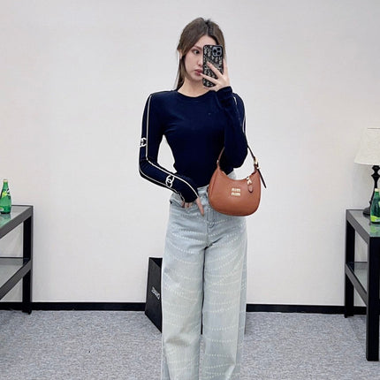 CHANEL 25S LONG-SLEEVE CREW NECK T-SHIRT 405