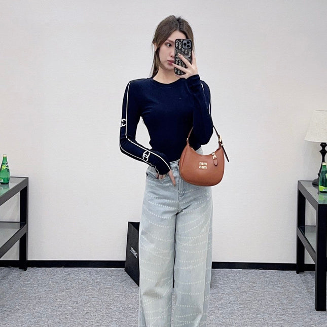 CHANEL 25S LONG-SLEEVE CREW NECK T-SHIRT 405