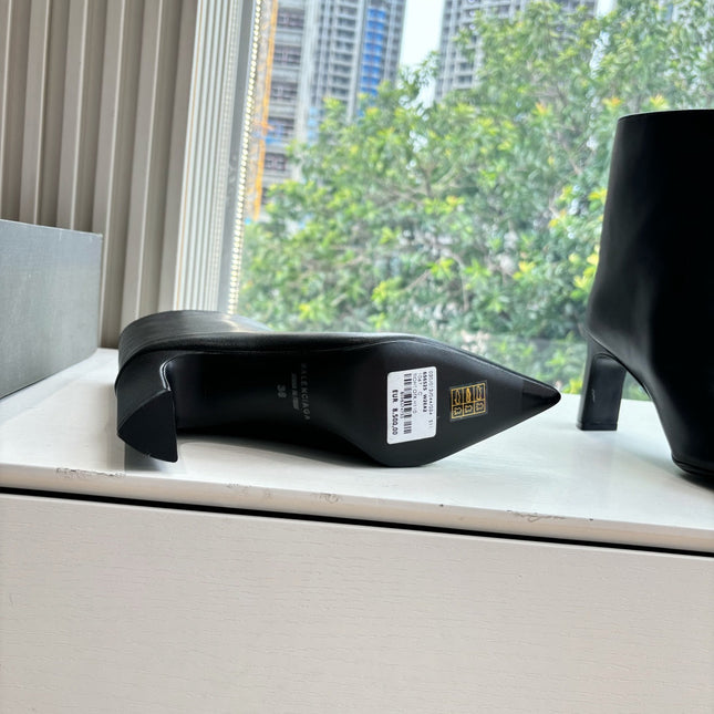 BALENCIAGA 25S ANKLE BOOTS IN BLACK COW LEATHER