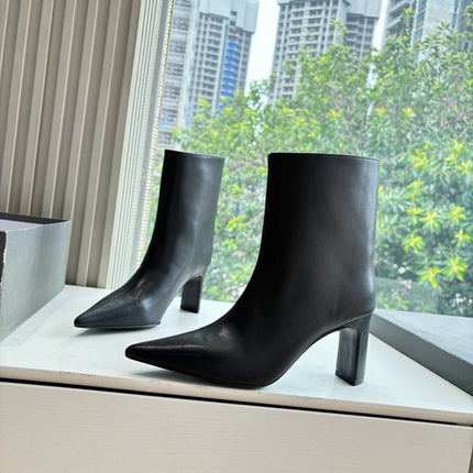 BALENCIAGA 25S ANKLE BOOTS IN BLACK COW LEATHER