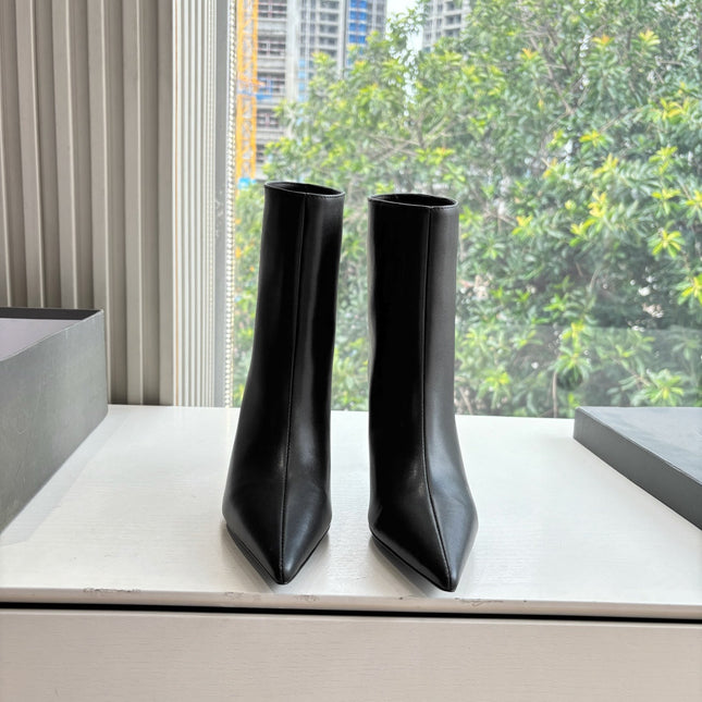 BALENCIAGA 25S ANKLE BOOTS IN BLACK COW LEATHER