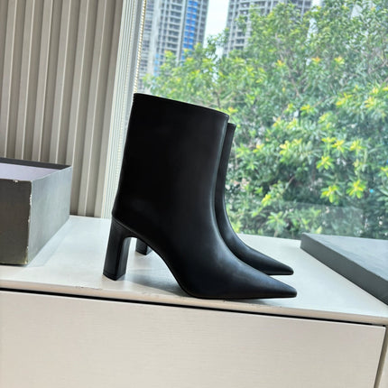 BALENCIAGA 25S ANKLE BOOTS IN BLACK COW LEATHER