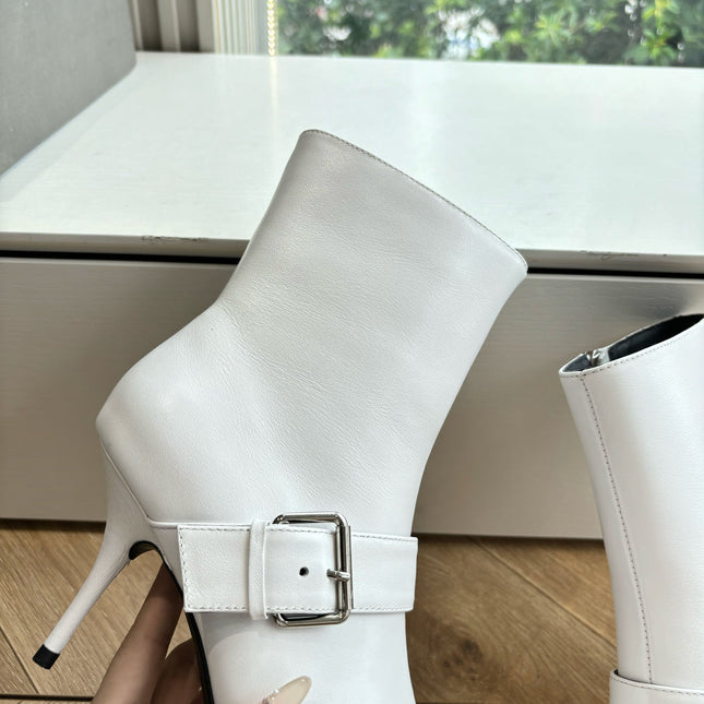 BALENCIAGA 25S ANKLE BOOTS WITH ZIPPER IN WHITE COW LEATHER SILVER HARDWARE