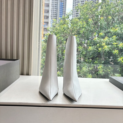 BALENCIAGA 25S ANKLE BOOTS WITH ZIPPER IN WHITE COW LEATHER