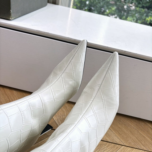 BALENCIAGA 25S HIGH BOOTS IN WHITE EMBOSSED COW LEATHER