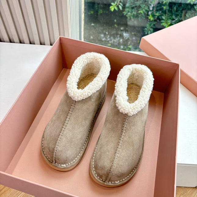 WHITE SHEARLING BOOTS IN TAN BROWN SUEDE