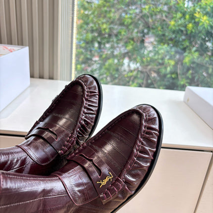 YSL 25S ANKLE FLAT BOOTS IN DEEP REDWOOD EMBOSSED LAMBSKIN WITH SIDE ZIPPER