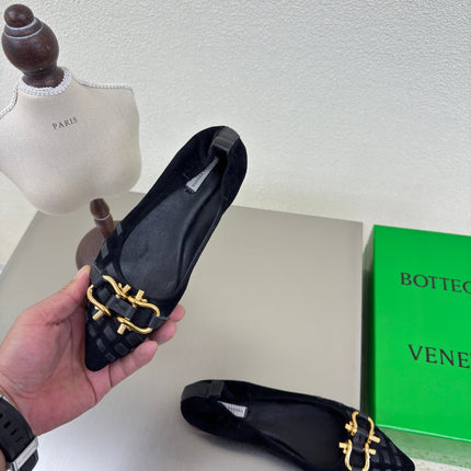 BALLET FLAT IN BLACK SUEDE