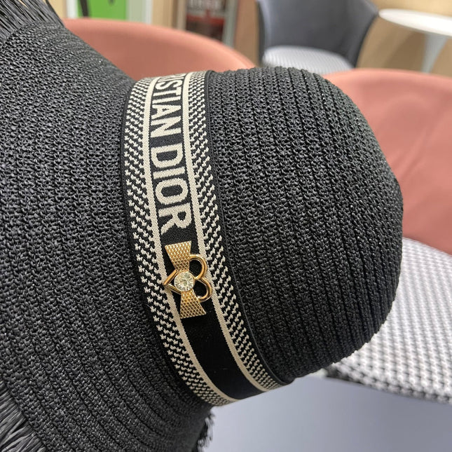 BUCKET HAT IN BLACK RAFFIA 653606