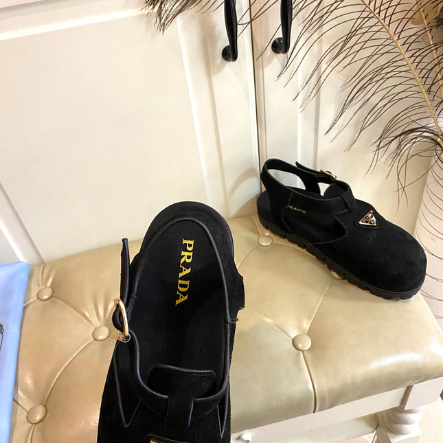 RUBBER SOLE SANDALS IN BLACK SUEDE