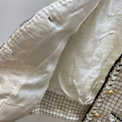 CHANEL 25S TWEED FOUR-POCKET BLAZER 315