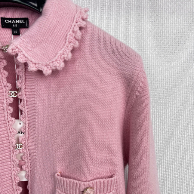 CHANEL 25S KNIT CARDIGAN WITH LACE COLLAR 415