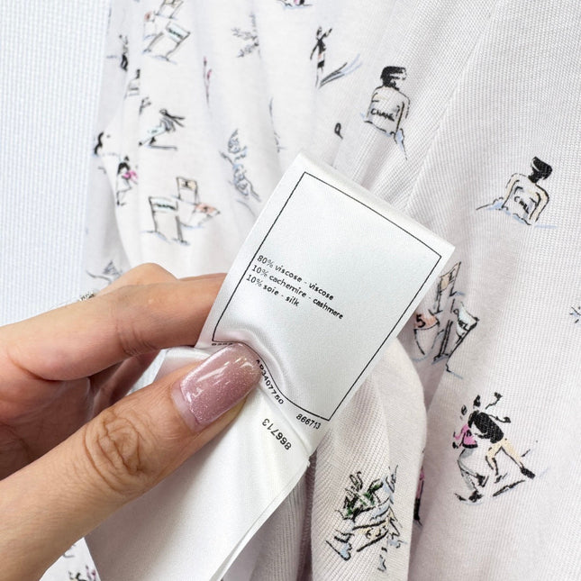 CHANEL 25S LIGHTWEIGHT ROUND-NECK KNIT SWEATER 379