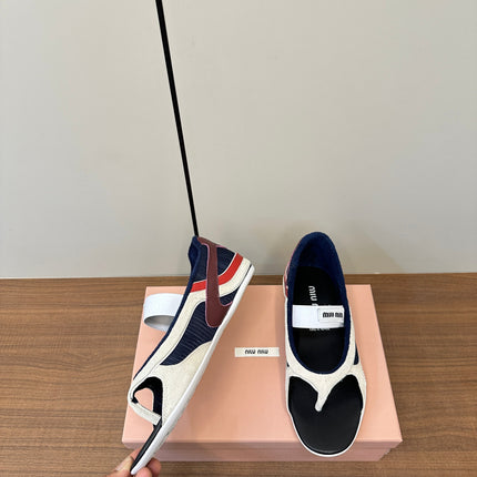 THONG SANDALS IN WHITE SUEDE MIX NAVY TECH FABRIC