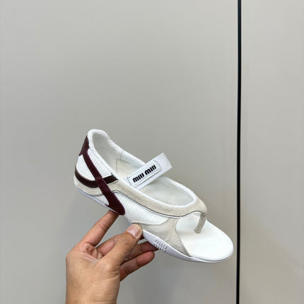 THONG SANDALS IN BEIGE SUEDE MIX WHITE TECH FABRIC