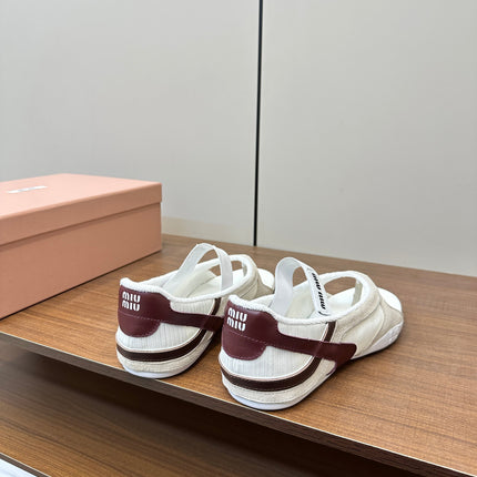 THONG SANDALS IN BEIGE SUEDE MIX WHITE TECH FABRIC