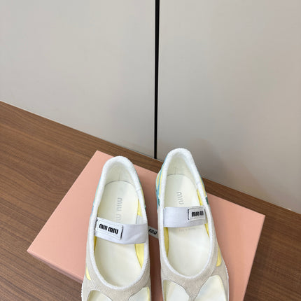 THONG SANDALS IN BEIGE SUEDE MIX YELLOW TECH FABRIC