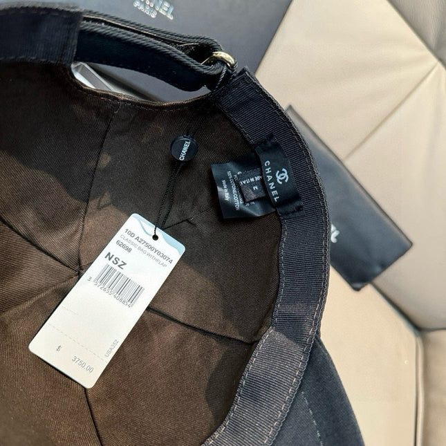 BLACK BASEBALL CAP WITH WHITE LOGO IN COTTON 672797