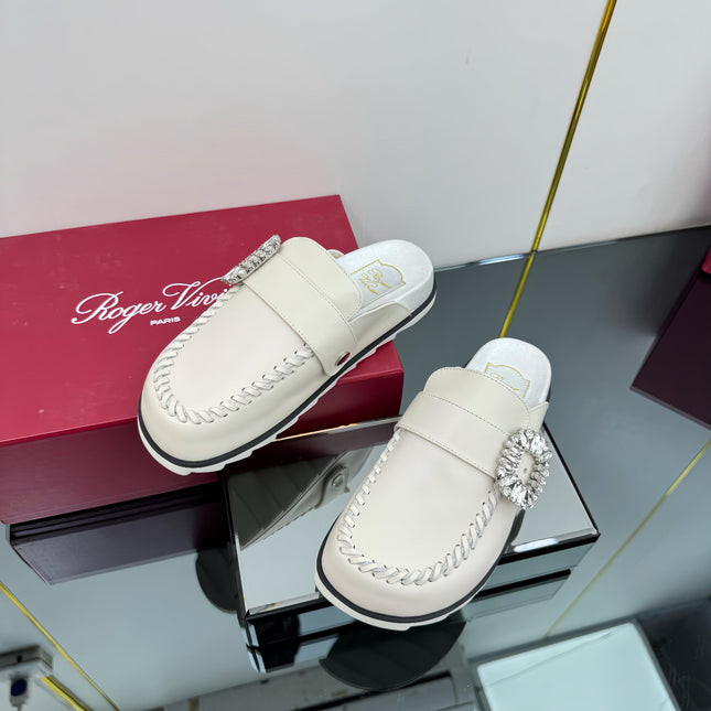 SLIDY VIV' MULES IN OFF WHITE CALFSKIN