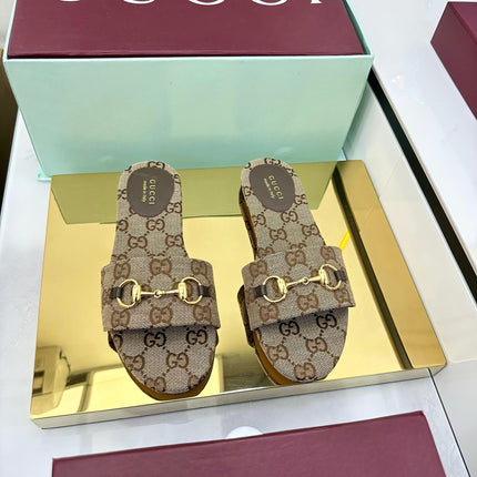 GG SLIDES IN DARK BEIGE WITH GOLD HARDWARE