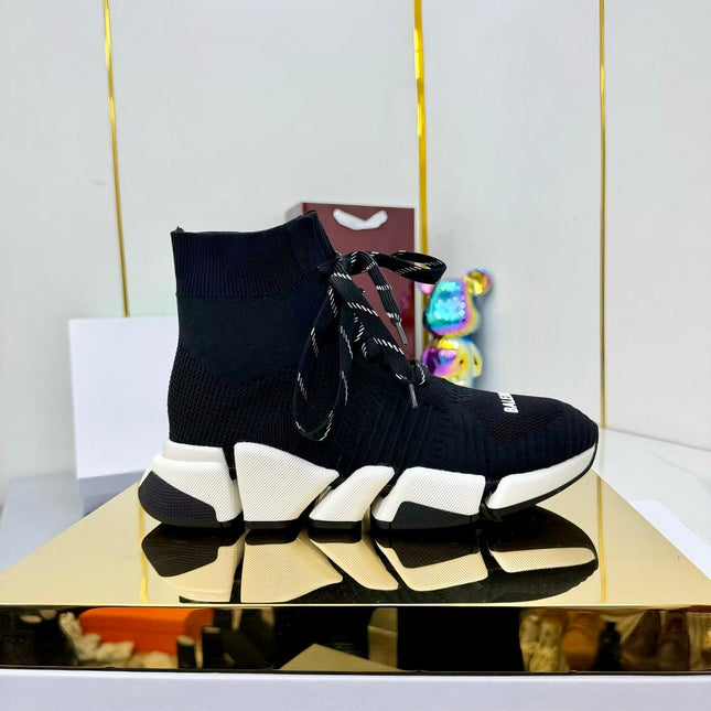 BALENCIAGA 25S SPEED 2.0 LACE-UP SNEAKERS IN BLACK KNITTED STYLE 4