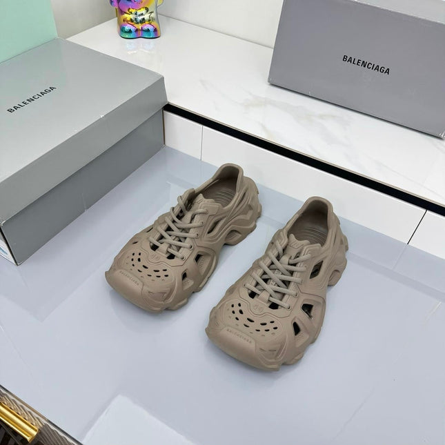 BALENCIAGA 25S SPIDER-MAN SNEAKERS IN TAUPE BROWN SYNTHETIC RUBBER