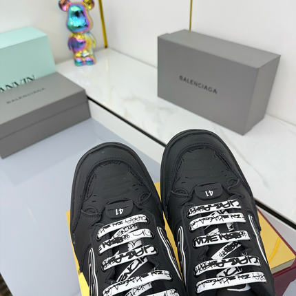 BALENCIAGA 25S SNEAKERS IN BLACK LEATHER