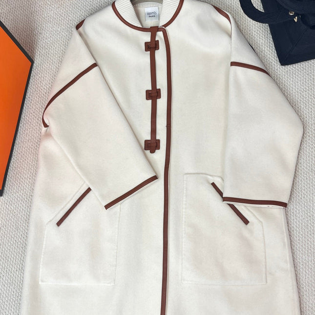 HERMES 25S CASHMERE COAT WITH LEATHER BUTTONS 204