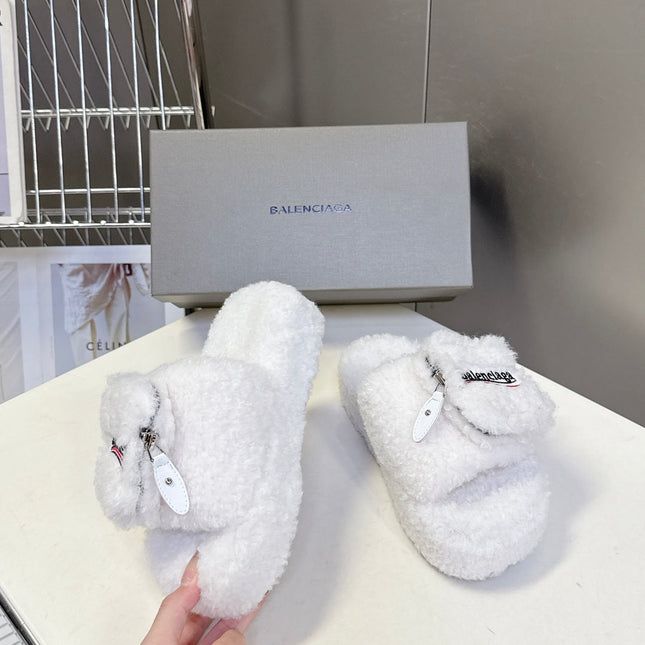 BALENCIAGA 25S SLIPPERS IN WHITE FAUX SHEARLING