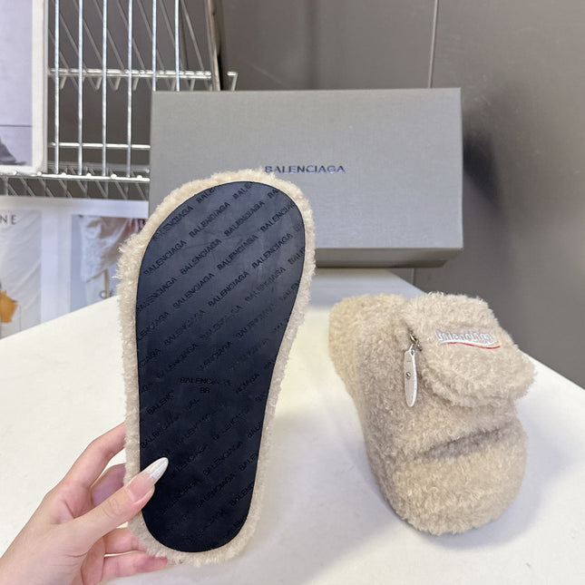 BALENCIAGA 25S SLIPPERS IN BEIGE FAUX SHEARLING