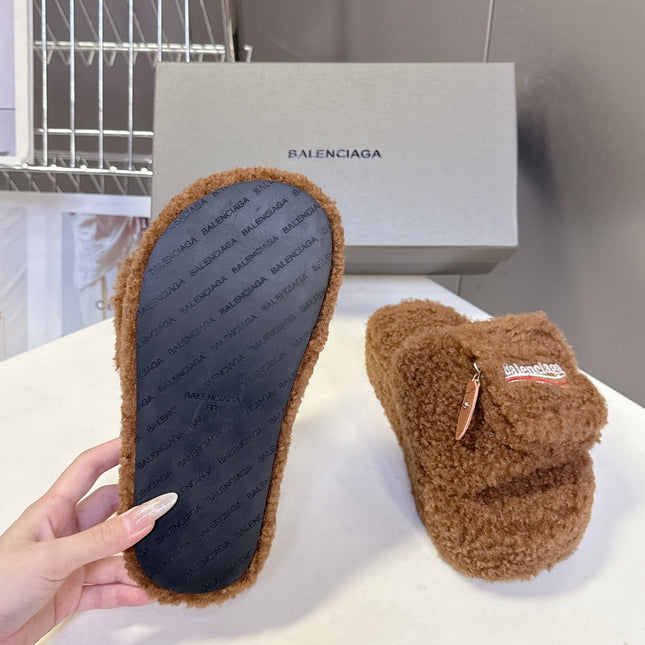 BALENCIAGA 25S SLIPPERS IN BROWN  FAUX SHEARLING