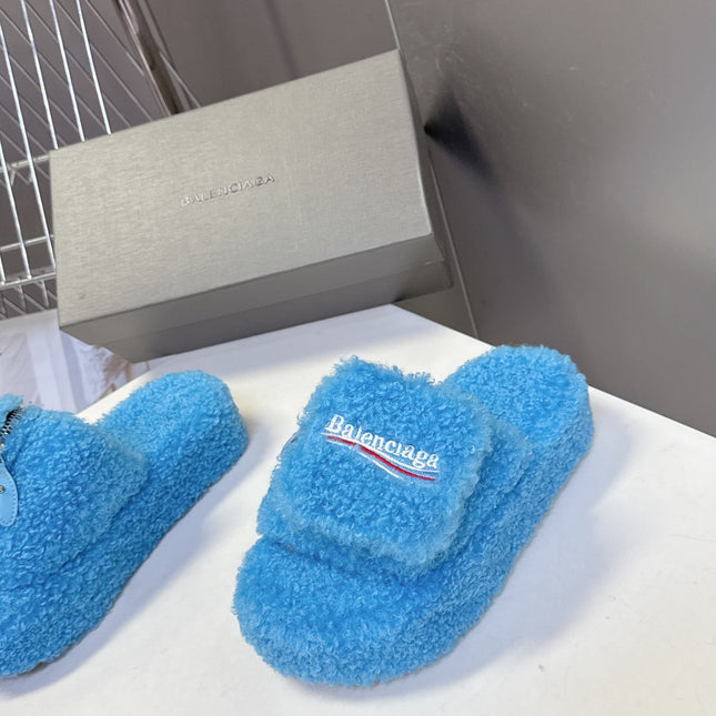BALENCIAGA 25S SLIPPERS IN BLUE FAUX SHEARLING