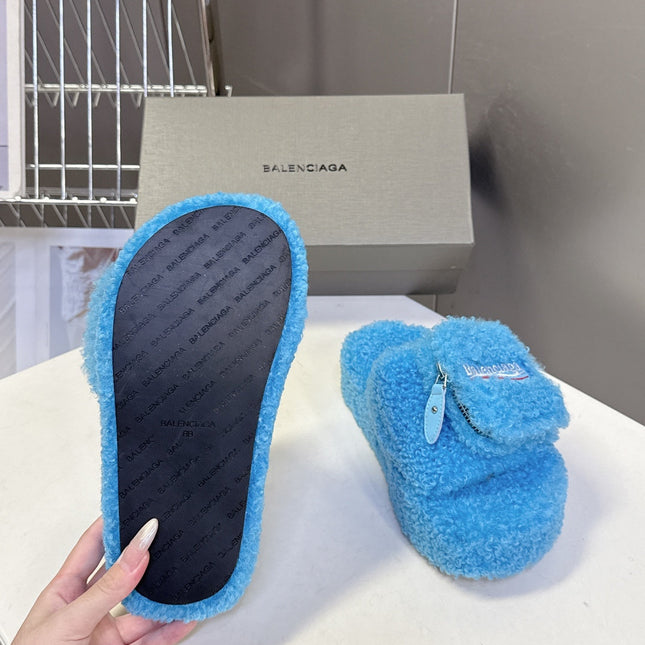 BALENCIAGA 25S SLIPPERS IN BLUE FAUX SHEARLING