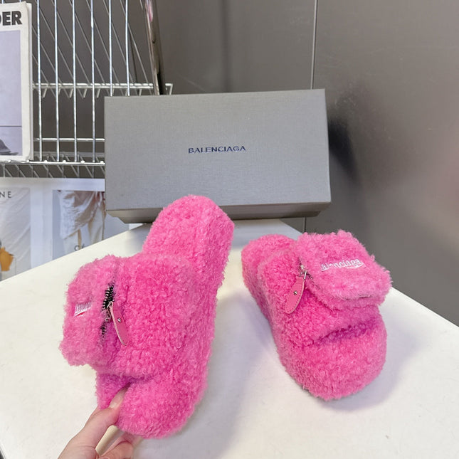 BALENCIAGA 25S SLIPPERS IN PINK FAUX SHEARLING