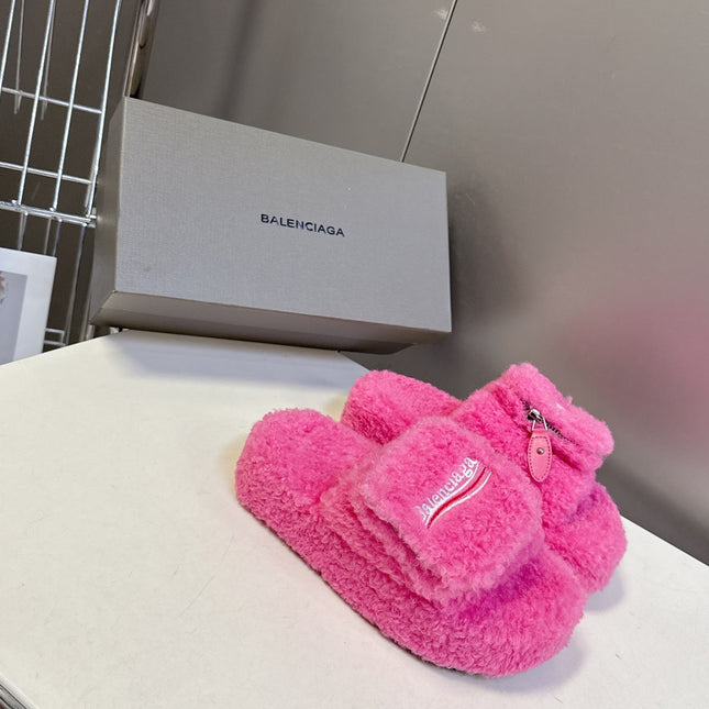BALENCIAGA 25S SLIPPERS IN PINK FAUX SHEARLING