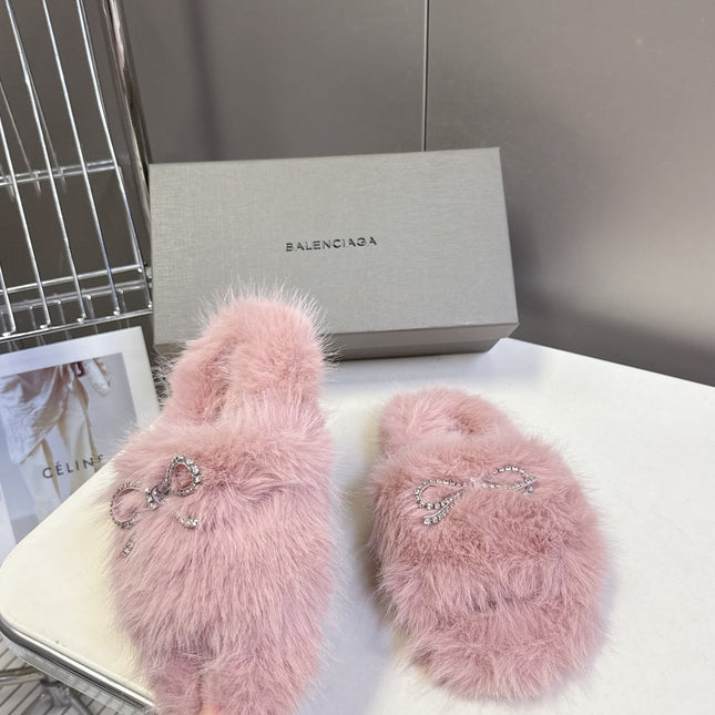 BALENCIAGA 25S SOFT FUR SLIPPERS IN LIGHT PINK FUR WITH RHINESTONE BOW