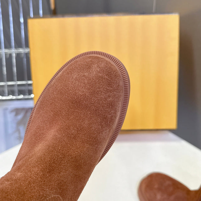 FENDI 25S BOOTS IN BROWN SUEDE