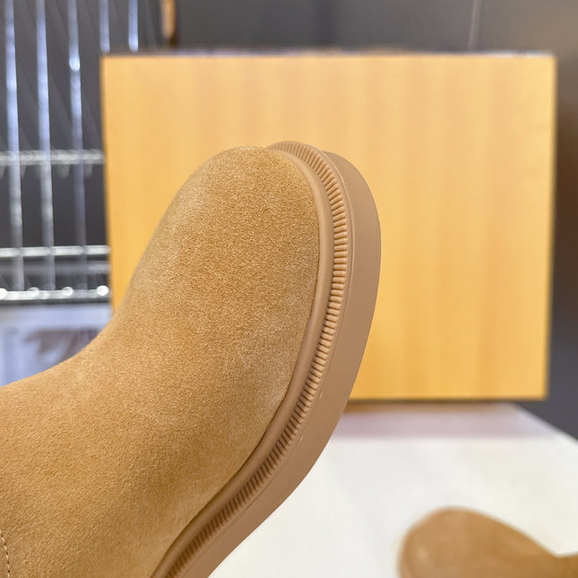 FENDI 25S BOOTS IN GOLDEN BROWN SUEDE