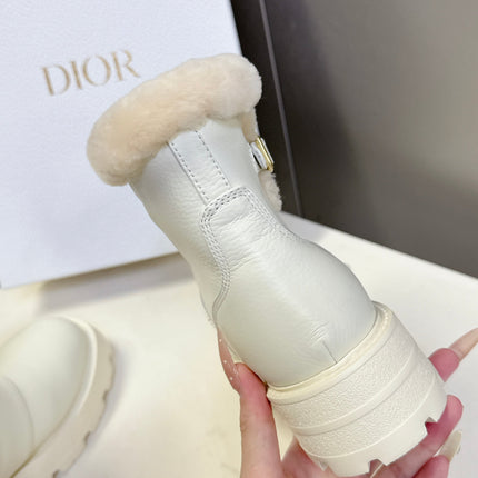 DIORALPS ANKLE BOOTS 25S IN WHITE LAMBSKIN AND BEIGE WOOL WITH GOLD HARDWARE