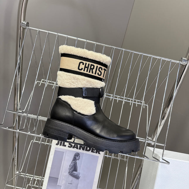 DIOR 25S D-MAJOR ANKLE BOOTS IN BLACK LAMBSKIN AND CREAM WHITE WOOL