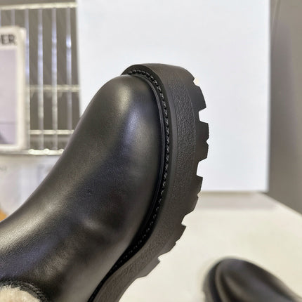 DIOR 25S D-MAJOR ANKLE BOOTS IN BLACK LAMBSKIN AND CREAM WHITE WOOL