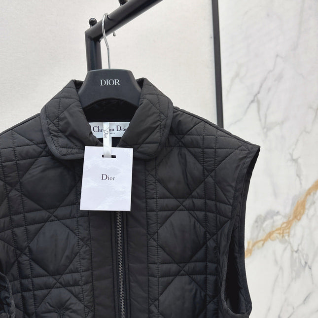 DIOR 25S SLEEVELESS QUILTED VEST 529