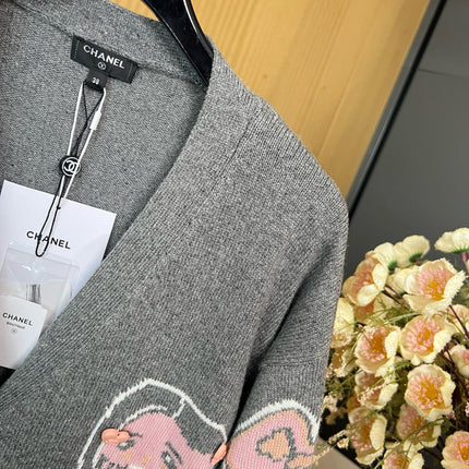 CHANEL 25S CARDIGAN STYLE 194