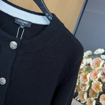CHANEL 25S CARDIGAN STYLE 193