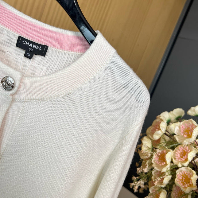 CHANEL 25S CARDIGAN STYLE 192