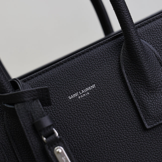 YSL 25S SAC DE JOUR GM 32 IN BLACK GRAINED CALFSKIN SILVER HARDWRE