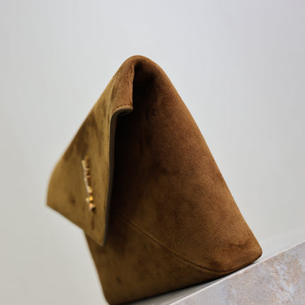 YSL 25S CASSANDRE LARGE ENVELOPE POUCH 29 IN BURNT UMBER SUEDE GOLD HARDWRE